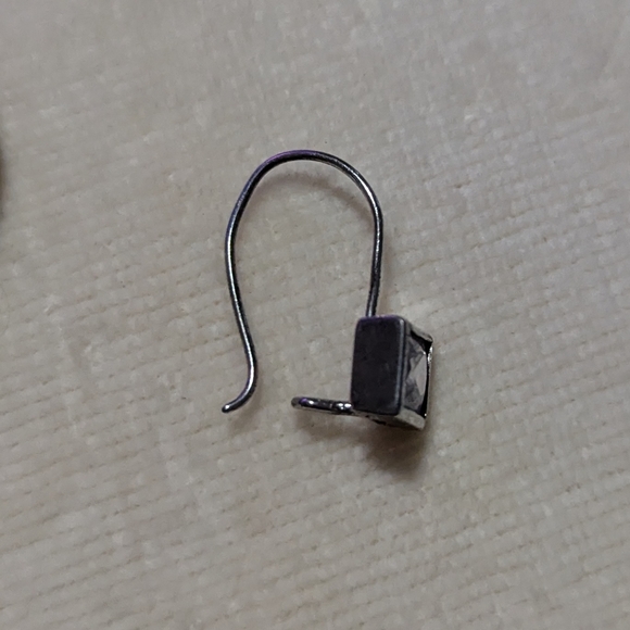 Sterling silver and white topaz earrings - Picture 4 of 6